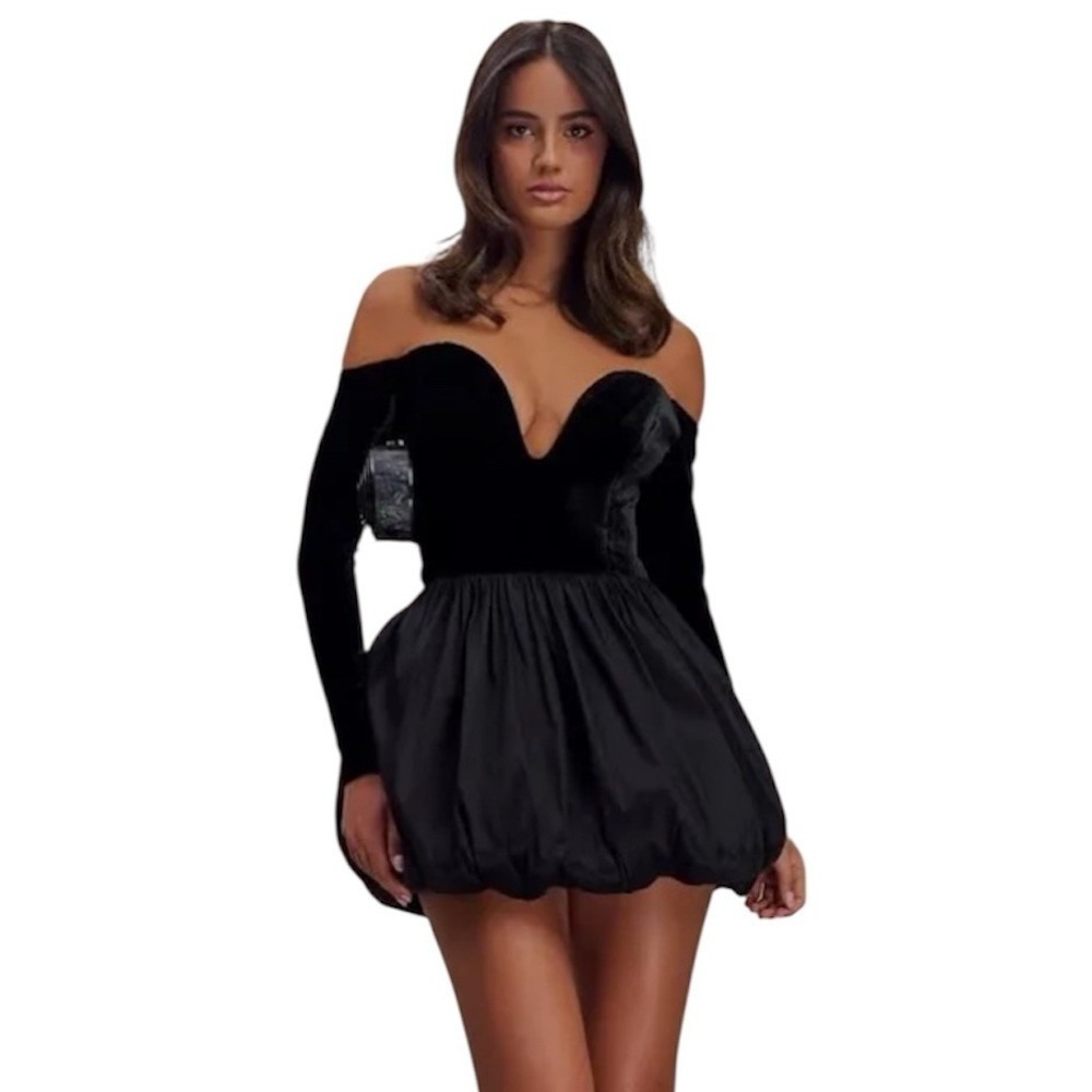 Meshki NWT Liv Off Shoulders Velvet Mini Dress Bubble Hem Size Medium